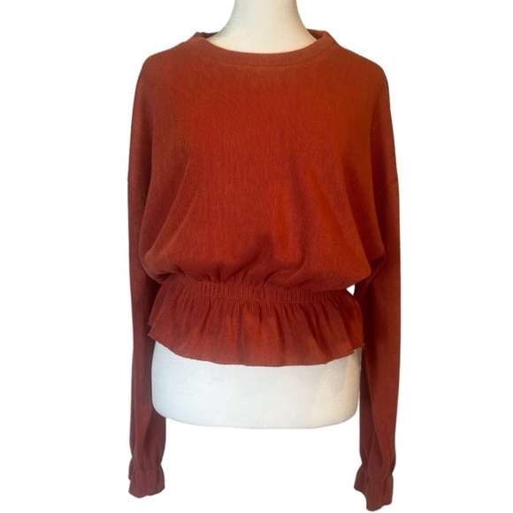 Zara Ribbed Top with Gathered Waist and Sleeves in Color Rust Size Small - Picture 1 of 6